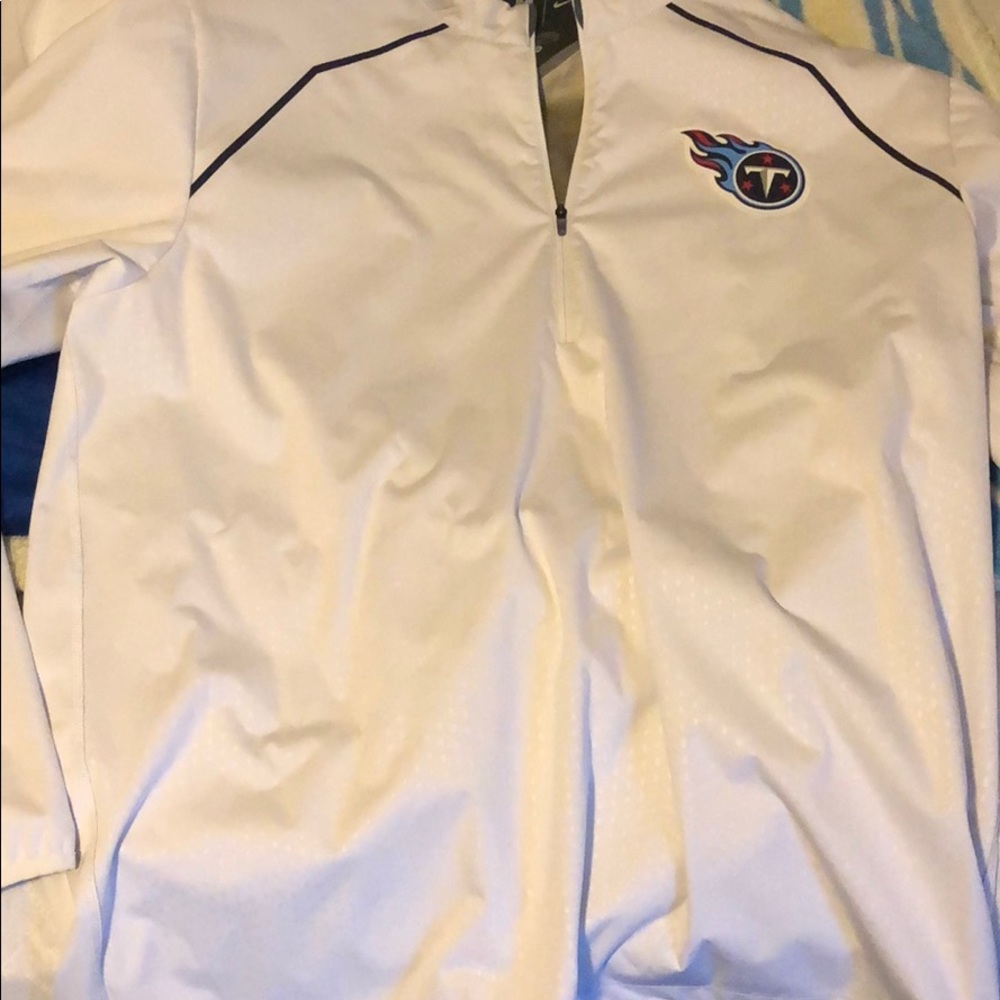 Titans pullover
